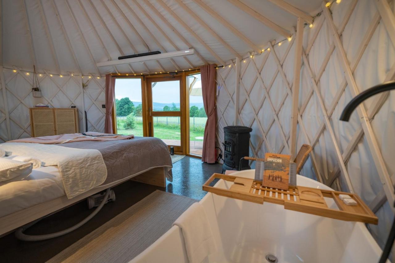Izera Glamping Adults - Luksusowe Jurty&Spa Gajowka  Exterior photo